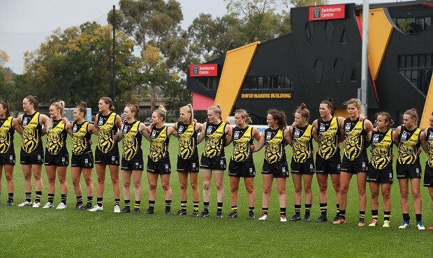 030518_VFLW140.jpg
